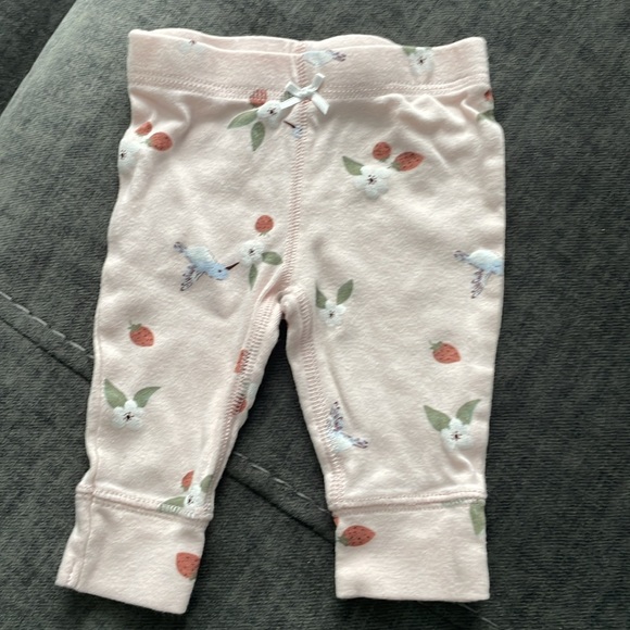 5 pairs of Carter’s pants 3M size - Picture 2 of 14